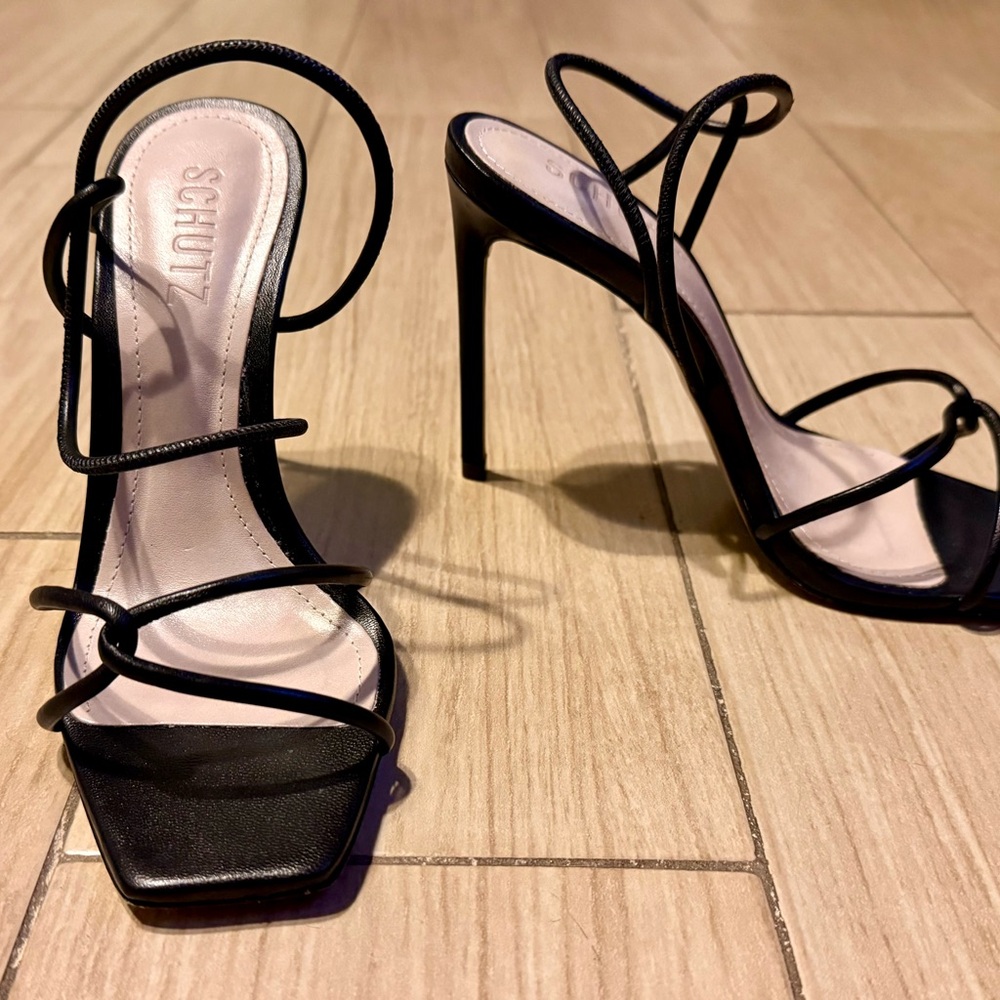 SCHUTZ Gabiele Black Strappy Sandals, Size 6
